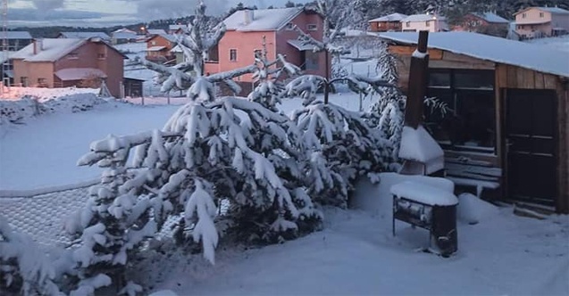 22 Mayıs'da Çorum'a lapa lapa kar yağdı