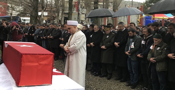 Hakkari şehidi son yolculuğuna uğurlandı