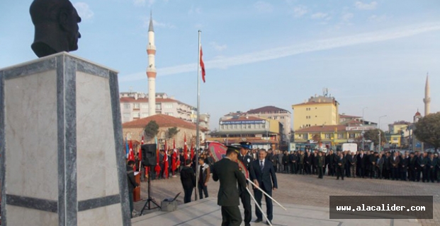 Atatürk'e duygulu anma