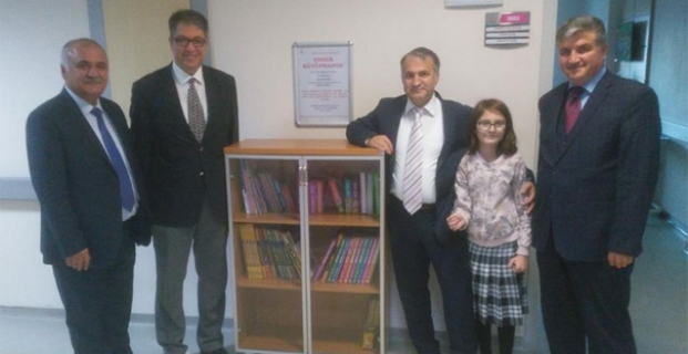 Hastaneye çocuk kütüphanesi kuruldu