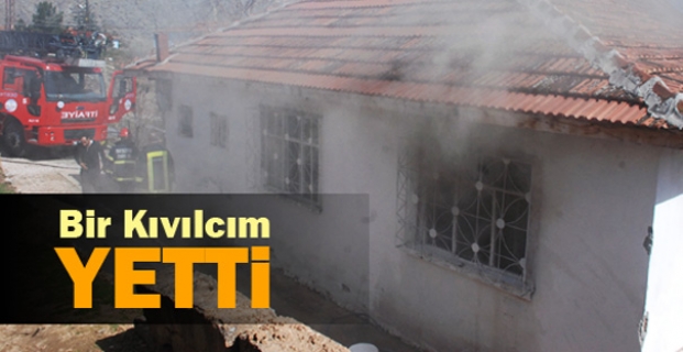 Sobadan çıkan kıvılcım, evi yaktı