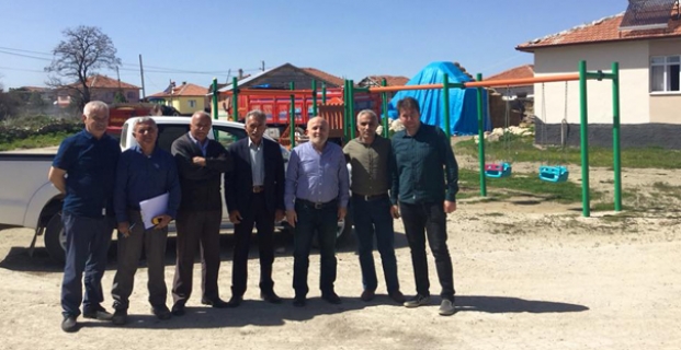 Kaya, Alaca’da köyleri ziyaret etti