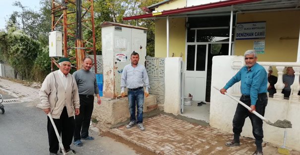 İmam ve cemaatten örnek davranış