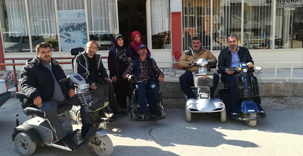 Engelliler Derneği, Suriyeli Muhammed’in yüzünü güldürdü