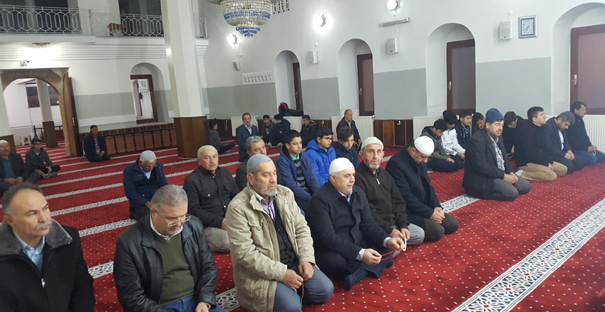 Sabah namazı buluşmaları devam ediyor