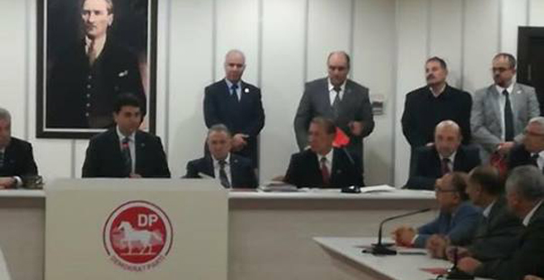 Demokrat Partililer istişare yaptı