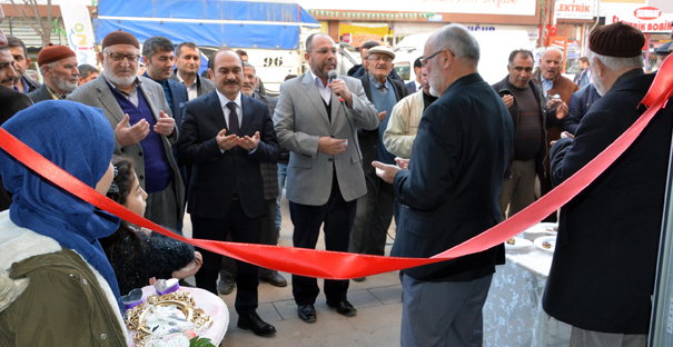 “İlhan Giyim” hizmete açıldı