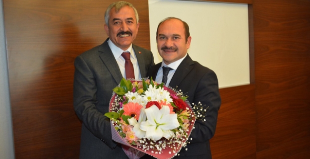 Şaltu, görevi teslim aldı