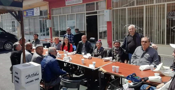 Şükrü Ulus'tan engellilere yemek