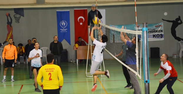 Voleybol turnuvası başladı