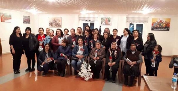 Kadınlar Gününü Cemevi'nde kutladılar