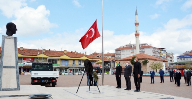 100. yıla koranavirüs tedbirli kutlama
