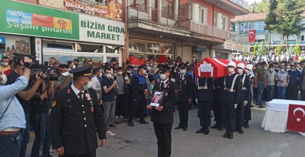 Şehidimiz Emre Dokumacı son yolculuğuna uğurlandı