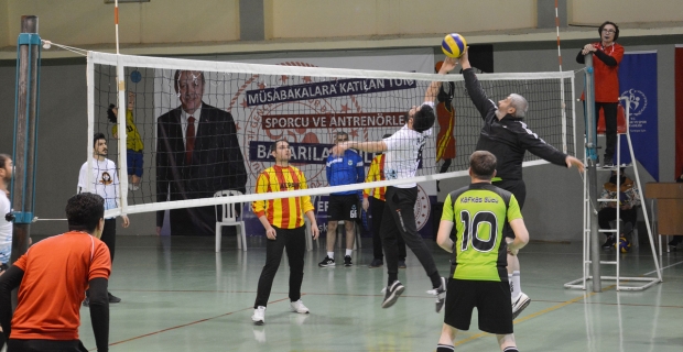 Voleybol Turnuvası devam ediyor