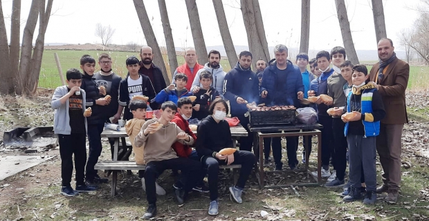 Şampiyonluğu mangalda kutladılar