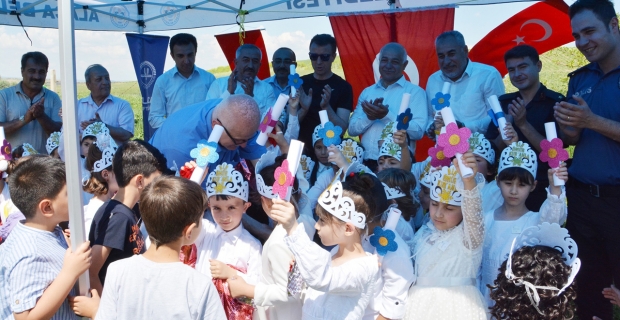 Kur’an Kursu öğrencilerinden yıl sonu programı