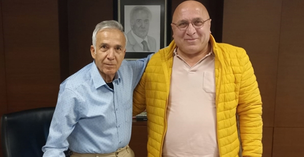 Hacı Odabaş’tan duayen gazeteci Yavuz Donat’a ziyaret