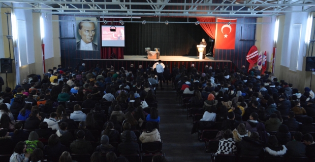 İstiklal Marşı'nın kabulü ve Akif Ersoy'u anma günü programı düzenlendi