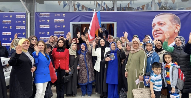 Alaca’da AK Partili kadınlar seçim çalışmalarına hız verdi