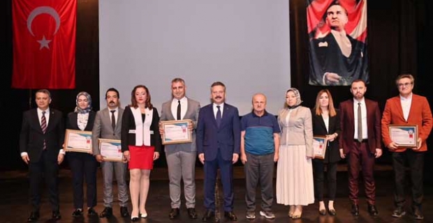 Aydın’da tarihi yemin töreni  Sosyal arabuluculara ilk sertifikaları verildi