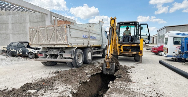 Sanayi Sitesi’nde yeni kanal çalışmaları başladı