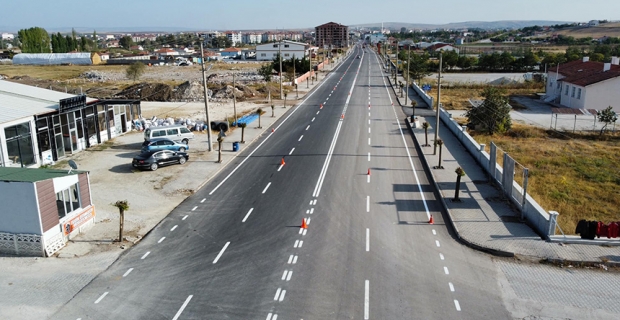 Çorum yolunun yol çizgileri de tamam