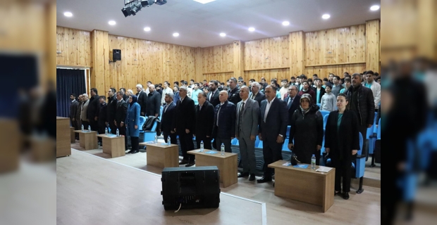 İnsan Hakları Günü dolayısıyla konferans düzenlendi