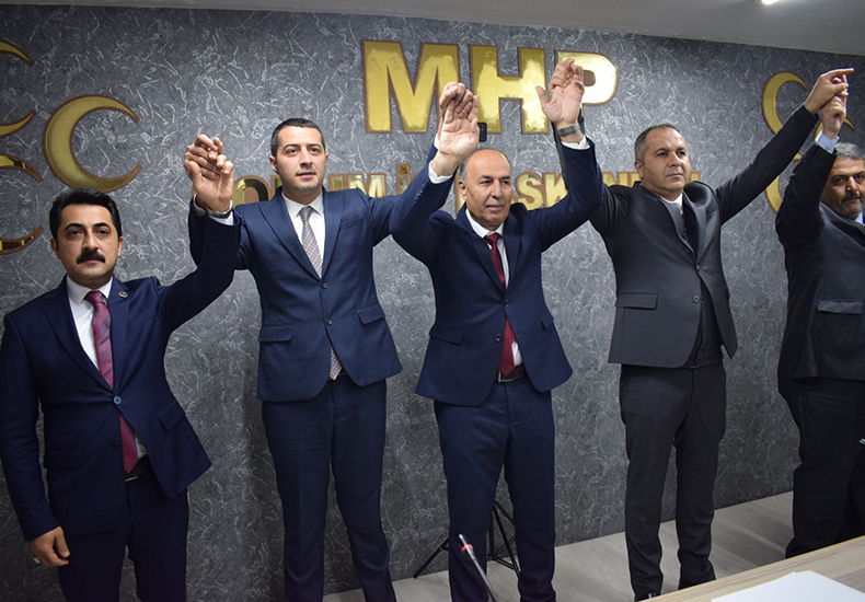 MHP Belediye Başkan aday adaylarını tanıttı