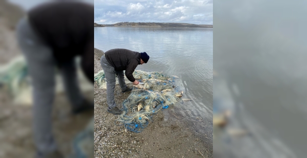 Alaca’da bin 700 kaçak ağ yakalandı