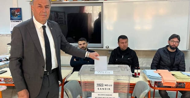 MHP Belediye Başkan adayı Şerif Aslan oyunu kullandı