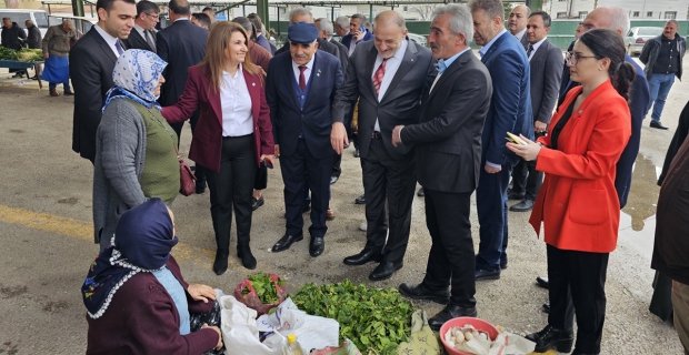 Oktay Vural, Alaca’da halkı değişime davet etti