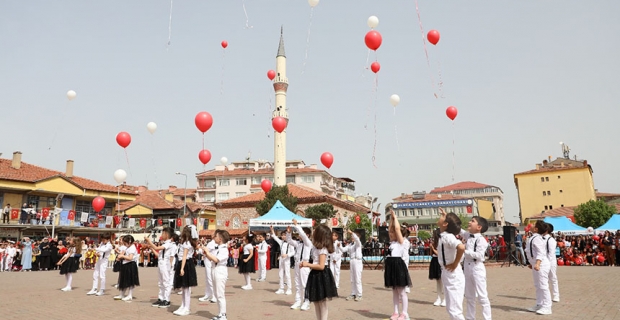 Alaca’da 23 Nisan Çocuk Bayramı coşkuyla kutlandı