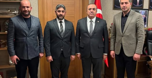 MHP Alaca İlçe Başkanlığı'ndan Milletvekili Vahit Kayıcı'ya ziyaret 