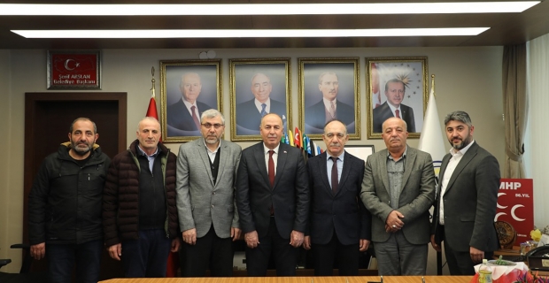 Emekli personele teşekkür belgesi takdim edildi
