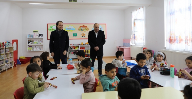 Kaymakam Engin Tok ve Başkan Şerif Arslan’dan Anaokulu ziyareti