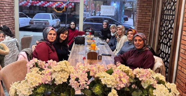 Atatürk ilköğretim Okulu öğretmen öğrenci ve velileri iftarda buluştu