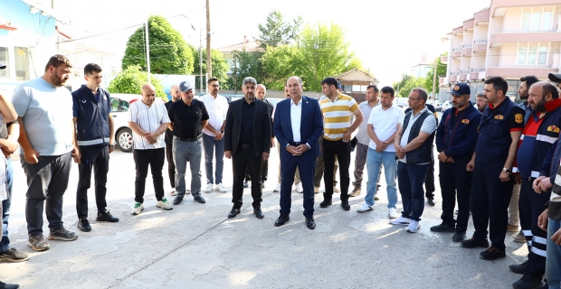 Alaca'da ilk mesai gününde anlamlı ziyaret: Personelle bir araya geldiler
