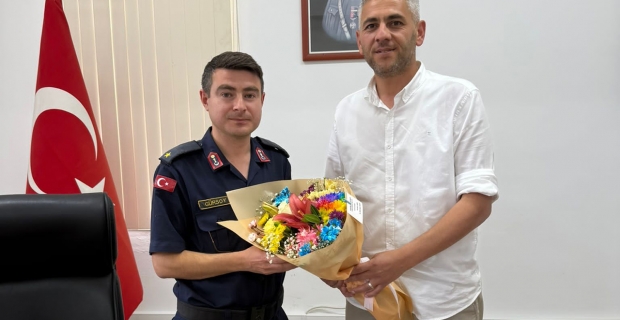 Alaca İlçe Milli Eğitim Müdürü Emrullah Şahin’den kutlama ziyareti