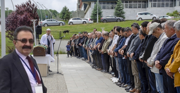 Alaca önemli bir değerini kaybetti: Dr. Fethi Kılıç hayata veda etti