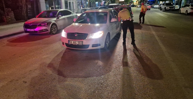Gece yarısı denetim: 150 kişi sorgulandı