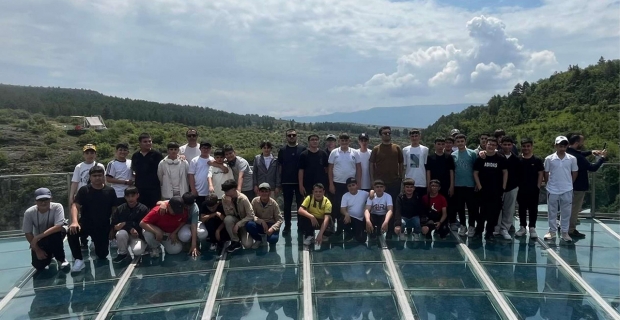 Karadeniz'e eğitim dolu gezi: Çorumlu öğrenciler Safranbolu, Bartın ve Amasra’yı keşfetti