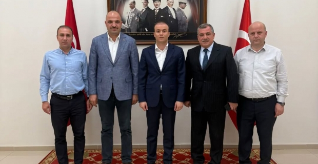 AK Parti Alaca İlçe Teşkilatından Kaymakam Meriç Dinçer’e ‘hayırlı olsun’ ziyareti
