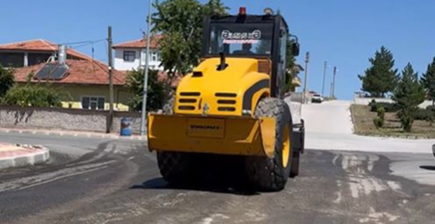 Alaca’da yollar yenileniyor: Aktuğ Sokak’ta asfalt seferberliği başladı!