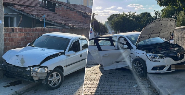 Alaca’da korkutan kaza: İki araç kafa kafaya çarpıştı