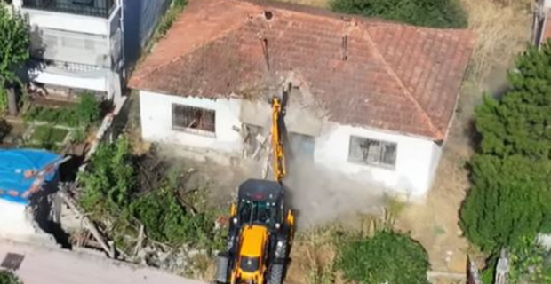 Alaca’da tehlike saçan yapılar tek tek yok ediliyor