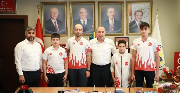 Minik Yıldızlar Muay Thai’de Alaca’yı gururlandırdı