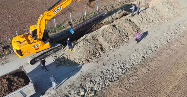 Yılların sorunu çözüme kavuşuyor: Çal Köyü yolunda 1200 metrelik kanal çalışması başlatıldı