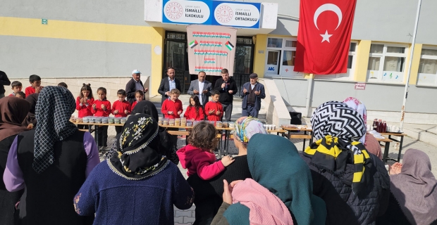 İsmailli Köyü’nde dayanışma rüzgarı: Filistin kermesi yoğun ilgi gördü