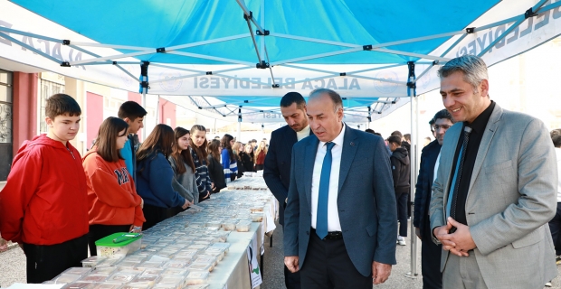 Şehit Nedim Tuğaltay Lisesi’nde Gazze kermesi