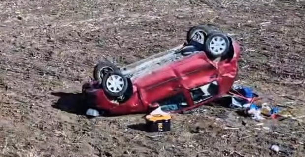 Yürekleri ağızlara getiren kaza: Otomobil 6 metre yükseklikten aşağı düştü!